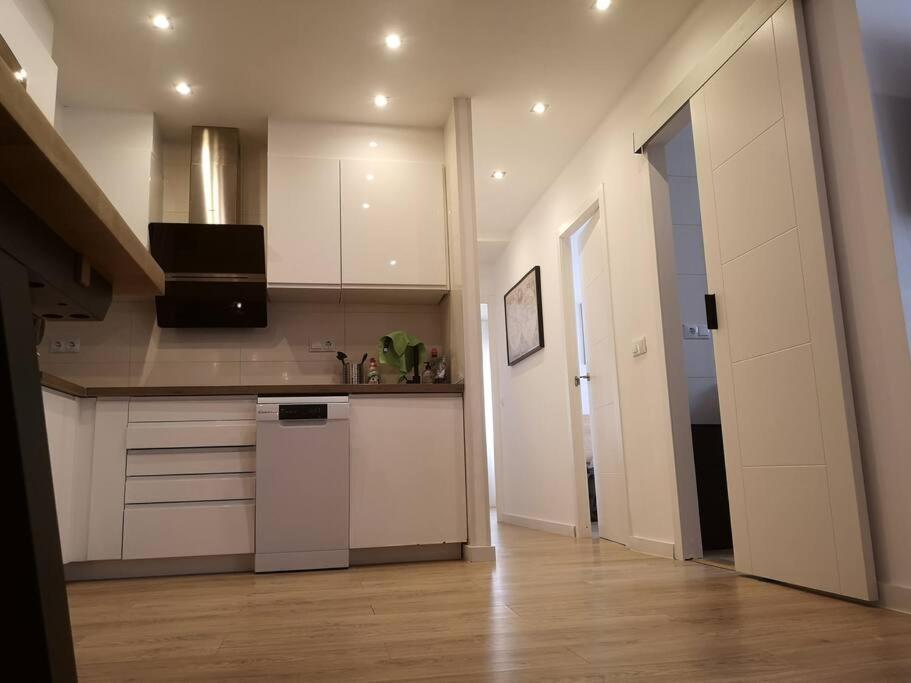 New Alexandra Apartment, 2 Min 40 Sec From Beach La Mata  Zewnętrze zdjęcie